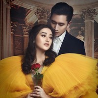 Menggandeng fotografer Fandy Susanto, Disney Indonesia menampilkan tiga pasangan selebriti Tanah Air sebagai sejoli dari judul-judul film legendarisnya serta serial TV yang sedang trending. Mereka yang terlibat di proyek ini di antaranya Verrel Bramasta dan Ranty Maria. (Foto: Dok: Disney dan FD Photography)