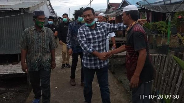Romi Hariyanto saat bertemu warga di Pilkada Tanjabtim 2020