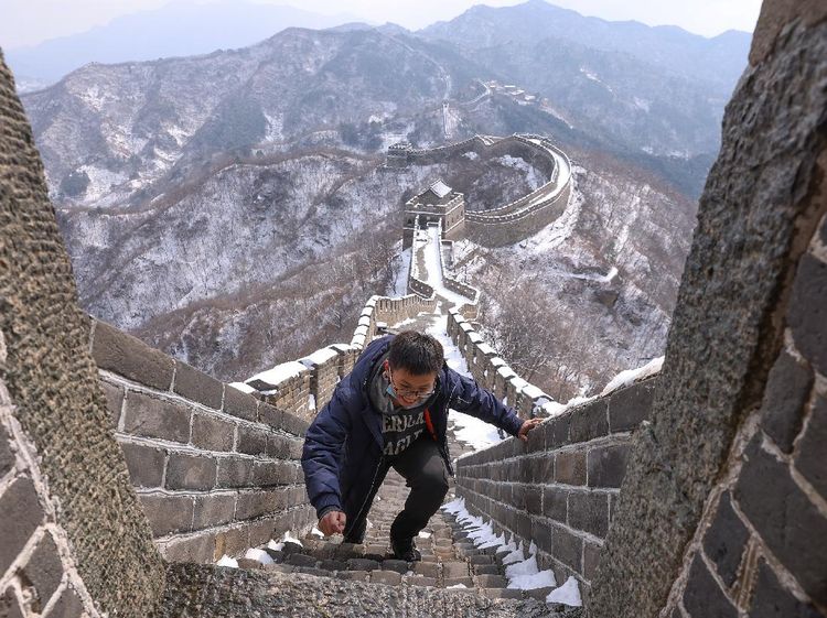 Salju di Tembok Besar China Mulai Mencair