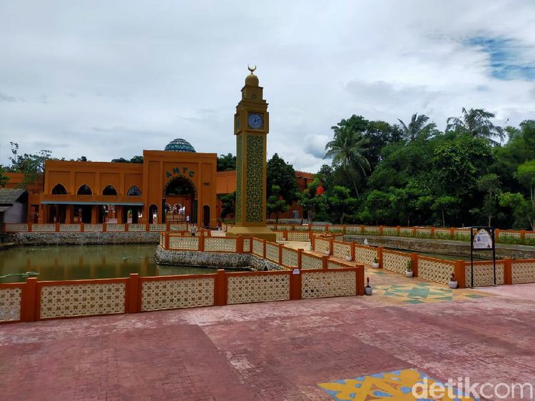 Foto: Wisata Religi untuk Traveler yang Rindu Tanah Suci