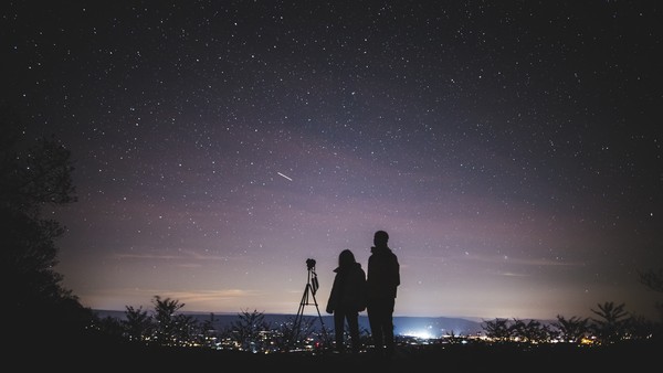 amu bisa memandangi hingga puas keindahan kelap kelip bintang malam di Bukit Moko yang terletak di Cimenyan. Dari ketinggian, kamu bisa melihat secara keseluruhan Kota Bandung dari atas. amu bisa memandangi hingga puas keindahan kelap kelip bintang malam di Bukit Moko yang terletak di Cimenyan. Dari ketinggian, kamu bisa melihat secara keseluruhan Kota Bandung dari atas.