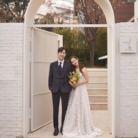 Dalam episode dua The Penthouse Season 2, Cheon Seo Jin (pemain Kim So Yeon) semakin geram saat tahu pasangan Oh Yoon Hee (pemain Eugene) dan Ha Yoon Cheol (pemain Yoon Jong Hoon) pindah ke apartemen 4502 di Hera Palace. Foto: dok. SBS