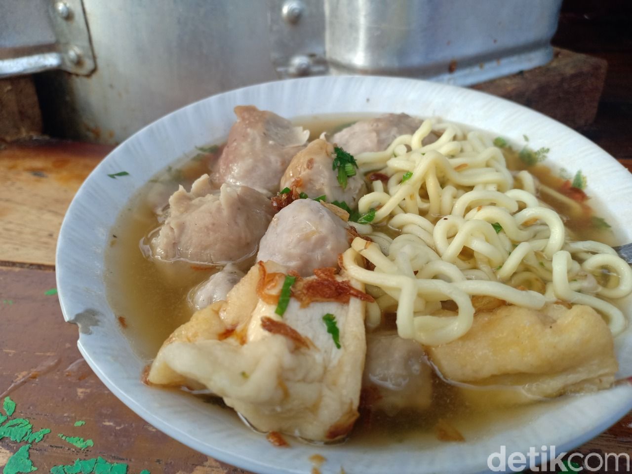 Jangan Kaget Jajan Bakso Mbah Waji Bakal Dapat Bonus Omelan Halaman 2