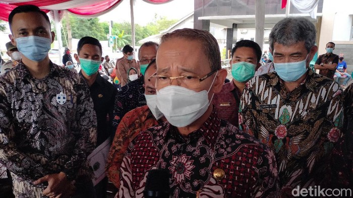 Bupati Majalengka Karna Sobahi