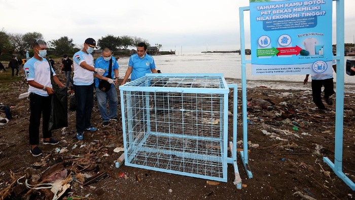 Sebuah terobosan berupa Gerakan Ekonomi Sirkular Nasional digelar untuk mengatasi masalah plastik demi kelangsungan lingkungan hidup.