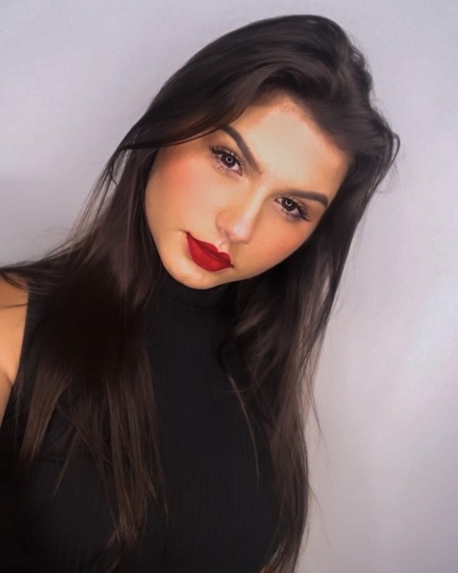 Ini potret Mayla yang mengaku sangat bahagia dengan perubahannya kini. Foto: dok. Instagram/@maylaphoebe09