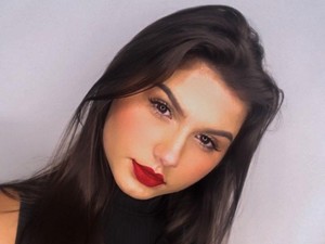 Kontroversial, Ini Wanita Transgender Kembar Pertama di Dunia