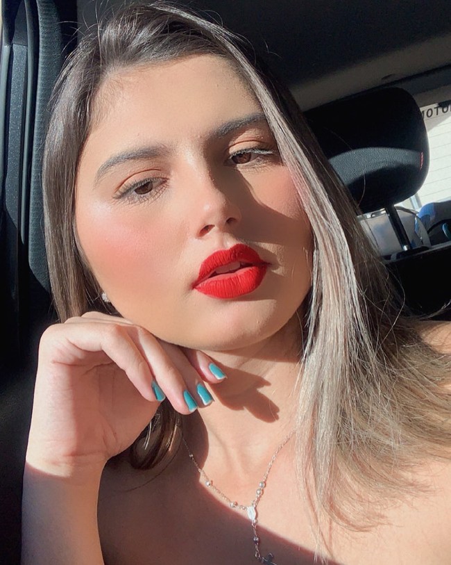 Meski oleh masyarakat keputusan mereka menjadi wanita transgender jadi kontroversi, namun keluarga Sofia dan Mayla sangat mendukung. Foto: Instagram