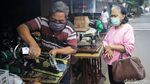 Menyulam Asa dari Bisnis Servis Mesin Jahit