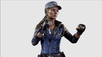 Cantik, tegas dan tangguh, pernah menjadi anggota unit Pasukan Khusus Earthrealm yang dikenal sebagai badan Investigasi Dunia Luar (OAI). Musuh bebuyutannya adalah Kano yang membunuh rekannya (Mortal Kombat)