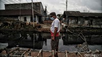 Pembangunan jembatan yang mangkrak hingga saat ini belum juga dikerjakan sejak Desember 2020.