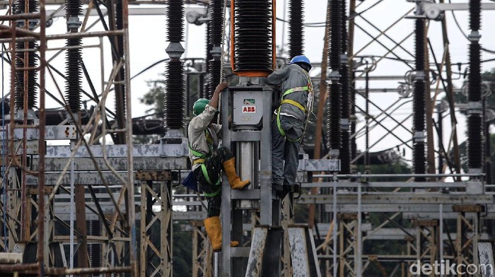 PLN Lakukan Pemeliharaan GITET Sistem Jawa-Bali PLN melalui Unit Induk Transmisi Jawa Bagian Barat (UIT JBB) sebagai pengelola aset transmisi, melakukan pemeliharaan jaringan transmisi dan gardu induk secara berkala.