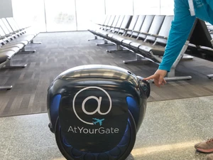 Canggih, Bandara Ini Bisa Kirim Makanan Pakai Robot