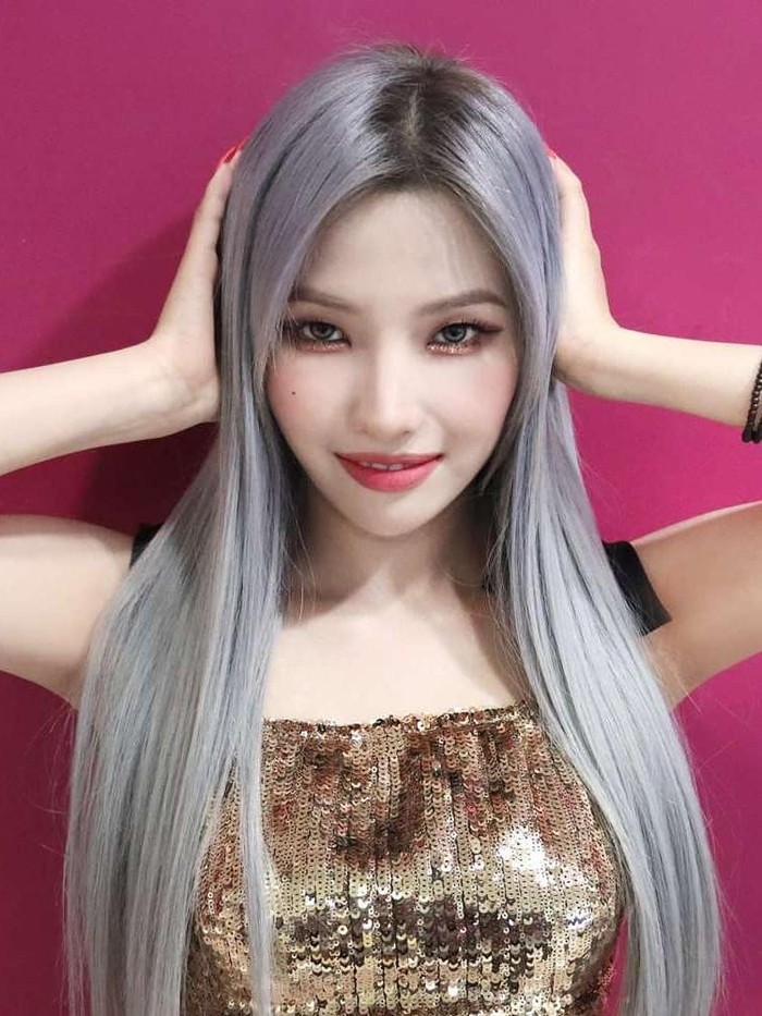 Soyeon (G)I-DLE Soyeon (G)I-DLE.