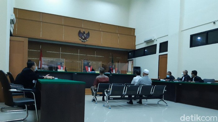 Suasana sidang kasus korupsi pembangunan JLS Cilegon.
