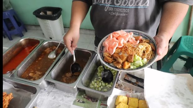 Viral di Youtube, 5 Nasi Uduk Ini Habiskan Puluhan Kilo Beras Tiap Hari