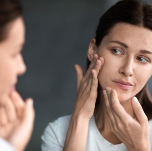 Perawatan Bekas Jerawat, Ini 9 Kandungan Skincare yang Ampuh Perawatan Bekas Jerawat, Ini 9 Kandungan Skincare yang Ampuh