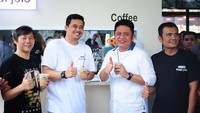 Soal Kopi Jolo milik Bobby Nasution, gerai kopi tersebut menawarkan aneka minuman kopi maupun non kopi. Foto: Instagram @bobbynst
