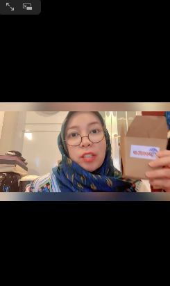 Diet Melly Goeslaw Makin Sukses, Ukuran Jeansnya Mengecil