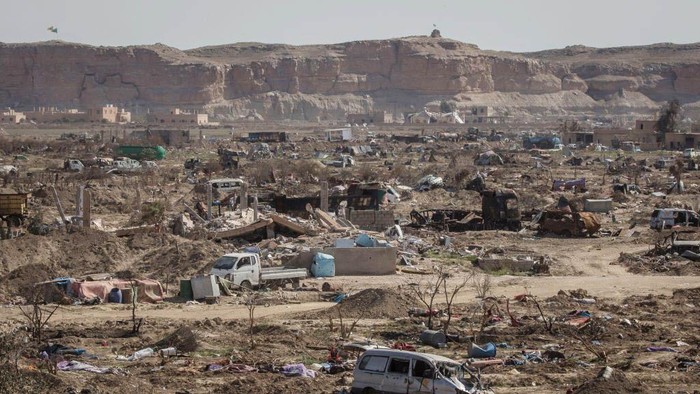 Puluhan bahkan ribuan mobil manjadi saksi keganasan perang di Irak, Suriah, Afganistan dan negara konflik lainnya. Berikut foto-fotonya.