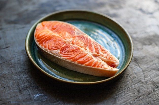 7 Tips Menggoreng Kulit Salmon