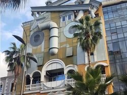 Kumpulan Desain Gedung Unik Meleleh Hingga Tenggelam