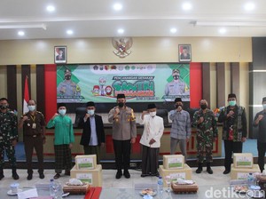 Gerakan Santri Bermasker Digelar di Blitar Cegah Klaster Ponpes