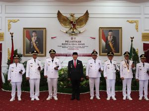 Lantik 7 Bupati, Gubernur Bengkulu Ingatkan Kekompakan di Masa Pandemi