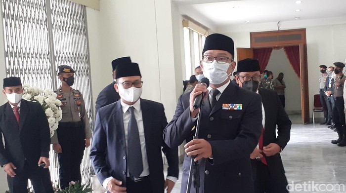 Gubernur Jabar Ridwan Kamil di Gedung Merdeka usai melantik lima kepala daerah hasil Pilkada Serentak 2020.