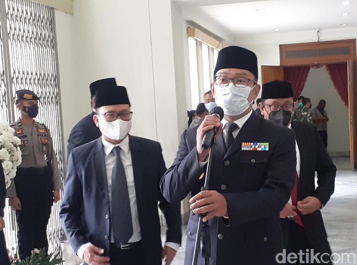 Gubernur Jabar Ridwan Kamil di Gedung Merdeka usai melantik lima kepala daerah hasil Pilkada Serentak 2020.