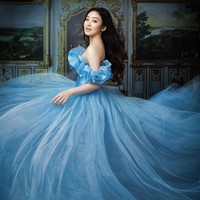 Inilah penampilan terbaru aktris Natasha Wilona di pemotretan bersama Disney Indonesia. Dibidik oleh fotografer Fandy Susanto, bintang sinetron Cinta Karena Cinta ini menjelma sebagai Cinderella. (Foto: Dok. FD Photography dan Disney Indonesia)