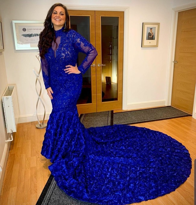 Perkenalkan ini Nicola Floss, seorang detektif cantik dari Inggris. Nicola menjadi sorotan karena pekerjaannya yang didominasi oleh para pria namun ia tetap ingin menunjukkan dirinya sebagai wanita yang bisa menunjukkan bakatnya.  Foto: Instagram/@nicola_floss