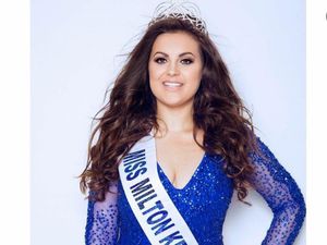 Detektif Cantik Ini Memenangkan Kontes Kecantikan 