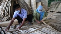 Herman merupakan nasabah KUR BRI. Ia mengajukan pinjaman Rp 100 juta untuk kebutuhan pengembangan usaha, antara lain membeli bahan baku, membayar biaya produksi, dan sebagainya.