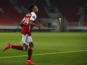 Untung Gak Gagal Lagi ya, Aubameyang