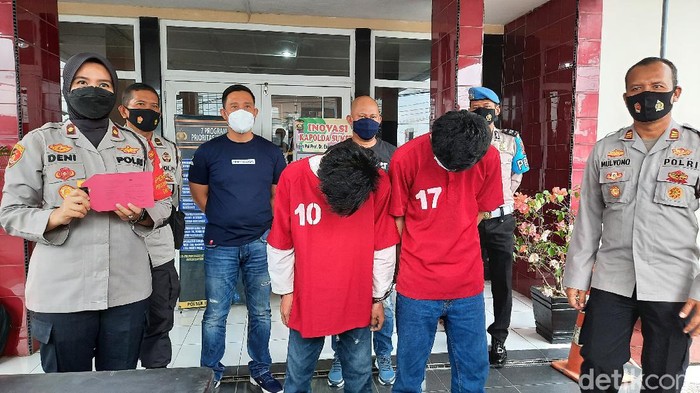 Polisi amankan 2 pelajar di Palembang yang keroyok teman gegara hutang  (Prima Syahbana/detikcom)