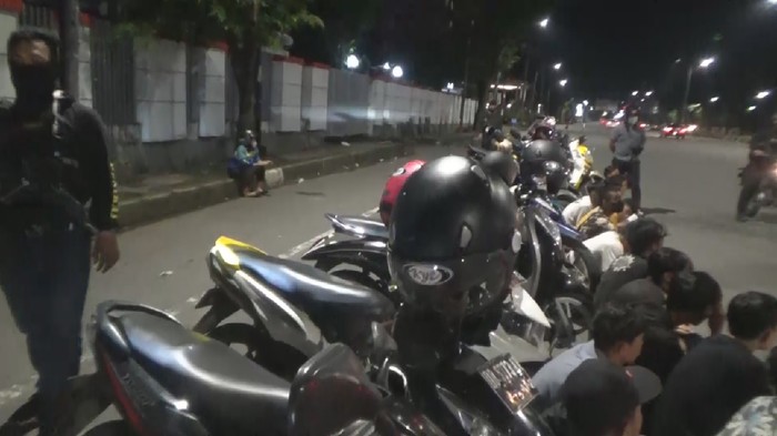 Polisi Bubarkan Balap Liar di Makassar