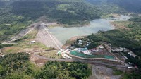 Bendungan ini bermanfaat untuk pengendali banjir dan sebagai lahan konservasi serta pengembangan sektor pariwisata yang dapat menciptakan pertumbuhan ekonomi bagi masyarakat sekitar.