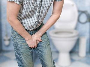 Kencing sambil Berdiri, Bolehkah dalam Islam?
