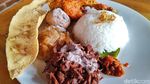 Ada Gudeg Komplet Berbumbu Mlekoh di Resto Rumah Jawa