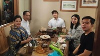 Bersamaan dengan Gibran, ibu dua anak tersebut juga dipilih sebagai ketua Tim Penggerak PKK dan Dekranasda Kota Solo. Foto: Instagram