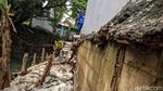 Solusi Sementara Banjir Mampang, Tanggul Karung Pasir