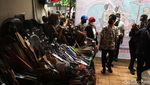 Usai Dilantik, Gibran Kunjungi Pasar Gede