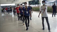 Para atlet saat tiba di Istora, Jakarta, Jumat (26/2/2020) pagi.