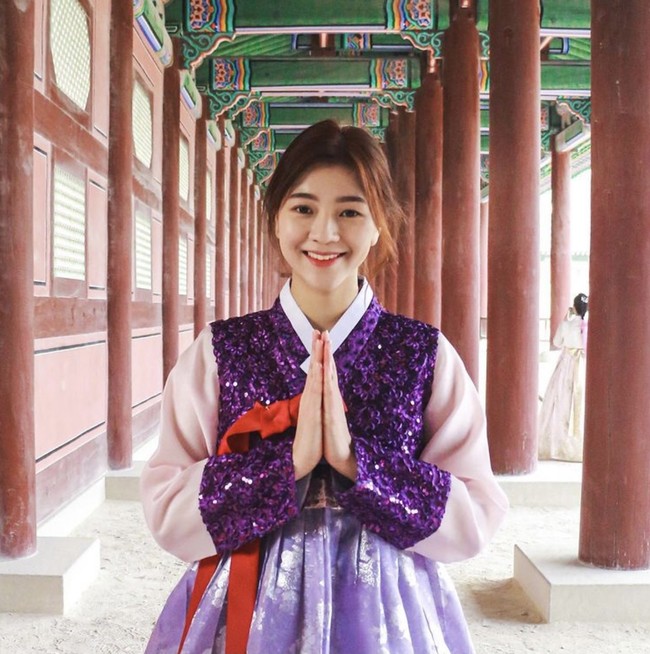 Amelia Tantono lahir di Bandar Lampung, 1 Desember 1991. Ia merupakan lulusan Universitas Kyung Sung di Busan dan mengambil jurusan International Trade and Commerce. Foto: Dok. Pribadi Amelia Tantono