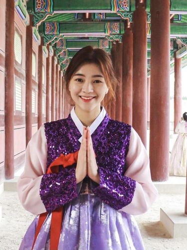 Amelia Tantono, YouTuber Indonesia dengan channel Amelicano