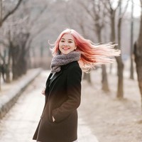 Belakangan, cuplikan drama Korea Lunch Box yang dibintangi Amelia Tantono dan Ji Soo kembali jadi viral di TikTok. Ia berperan sebagai Yulia, mahasiswa Indonesia yang belajar di Korea. Foto: Instagram/@amelia_tantono