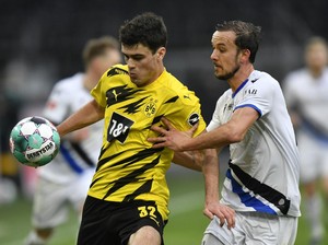 Borussia Dortmund Vs Arminia Bielefeld: Die Borussen Menang 3-0