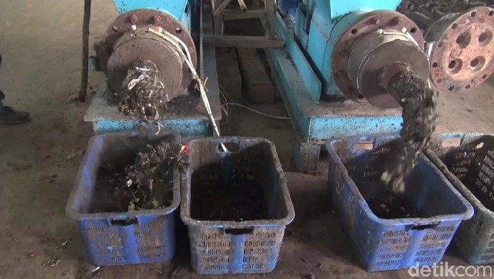 Pengolahan sampah menjadi briket sampah dengan mesin predator