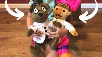 Mr. Bear dan Scarlett si ilmuwan. Foto: Brightside